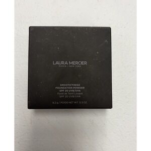Laura Mercier Smooth Finish Foundation Pressed Powder 5W1 14 0.3 oz SPF 20 NEW